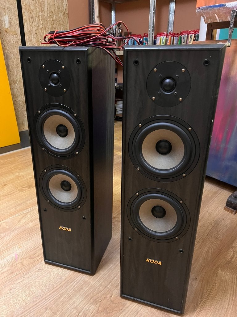 Speakers KODA AV968F, Ophalen, Gebruikt, 60 tot 120 watt, Overige merken