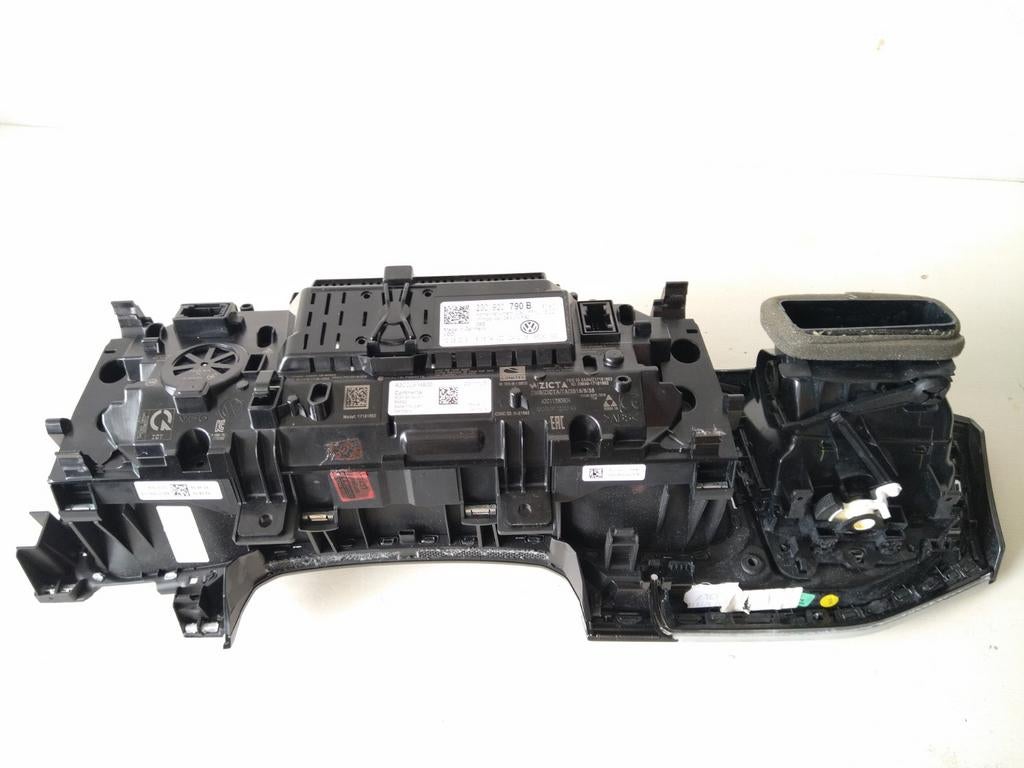 Dashboard deel van Volkswagen Polo 2G0 920 790 B, Auto-onderdelen, Dashboard en Schakelaars, Ophalen of Verzenden, Gebruikt, Volkswagen