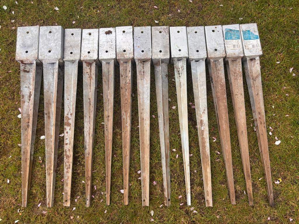13 Paalpunten 75 cm - Hekwerk/Tuinpalen, Tuin en Terras, Ophalen, Gebruikt, IJzer