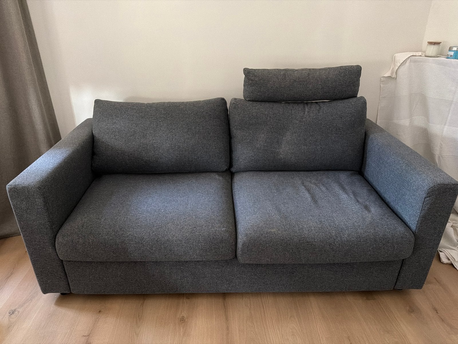 Vimle slaapbank in grijs, Ophalen, Tweepersoons, 140 cm, Zo goed als nieuw