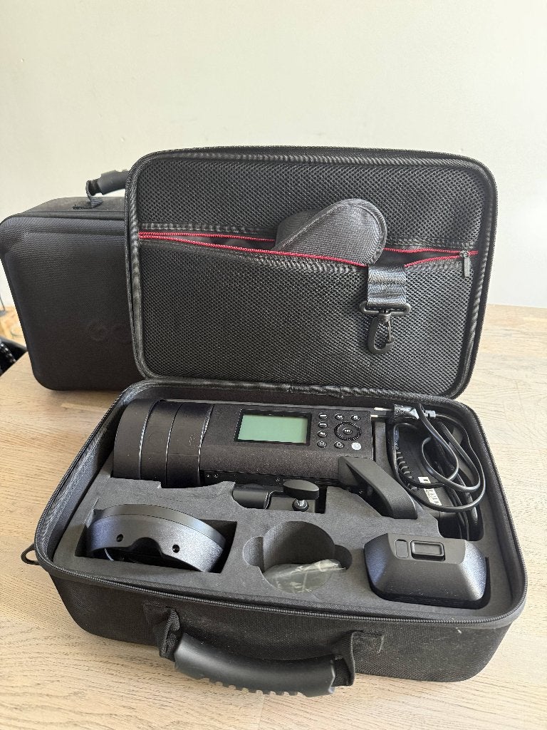 2 Godox AD400Pro – Like New!, Ophalen of Verzenden, Zo goed als nieuw, Dimbaar, Godox