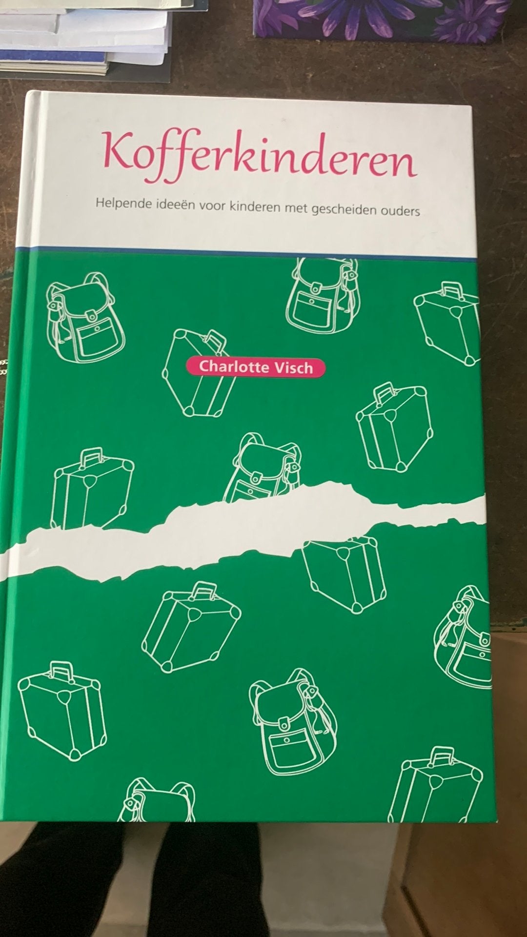 Charlotte Visch - Kofferkinderen, Charlotte Visch, Ophalen of Verzenden, Zo goed als nieuw, Nederlands