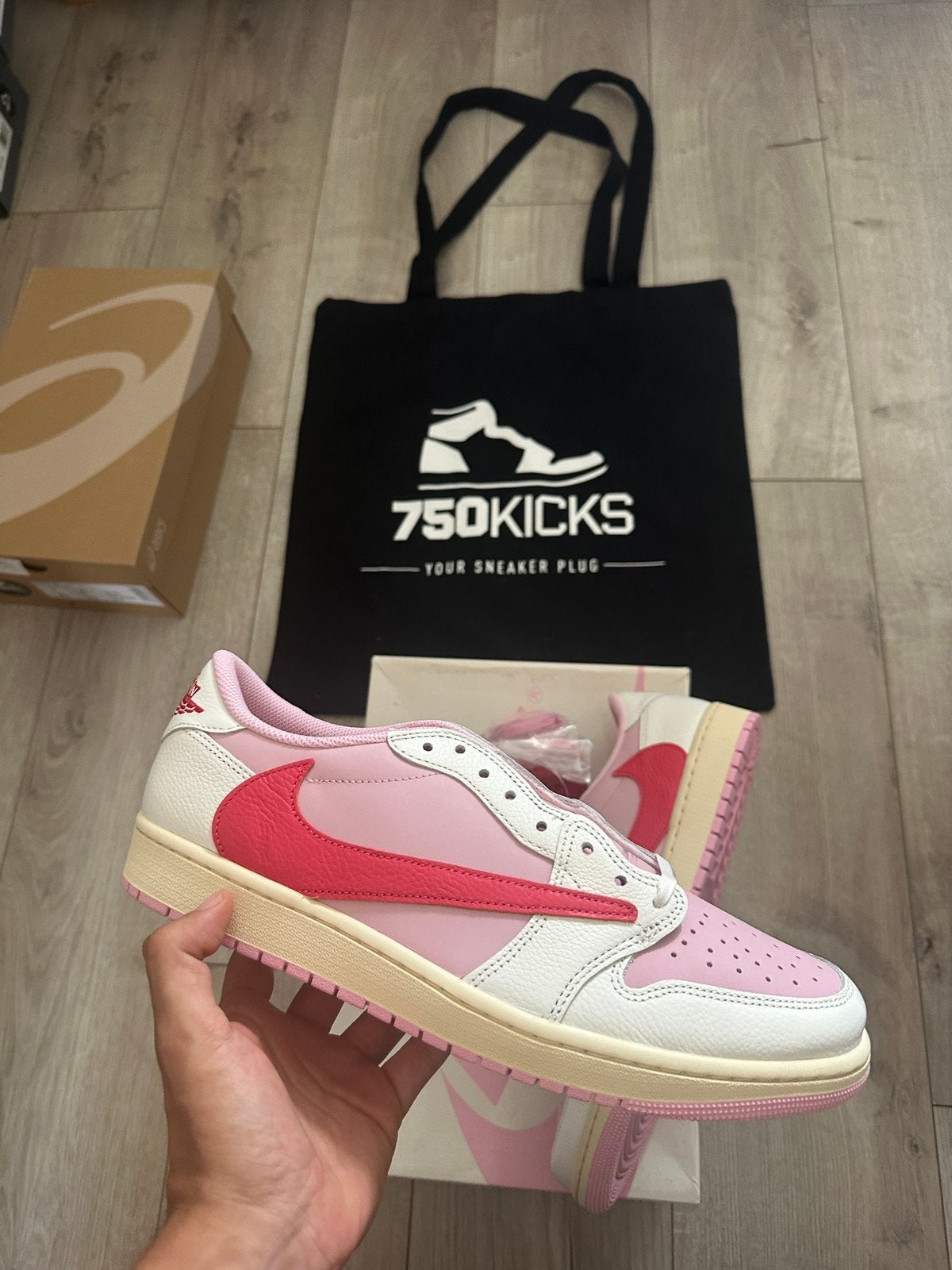 Jordan 1 Retro Low Travis Scott Sail Tropical Pink Maat EU46, Overige kleuren, Nieuw, Ophalen of Verzenden, Sneakers of Gympen