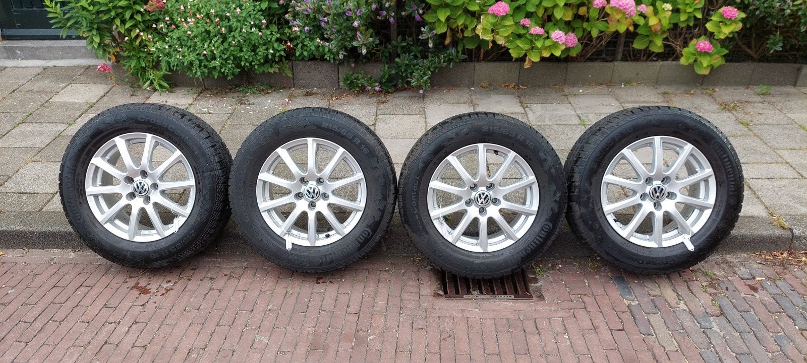 VW Tiguan Winterbanden met velgen, model 2009, Ophalen, Nieuw