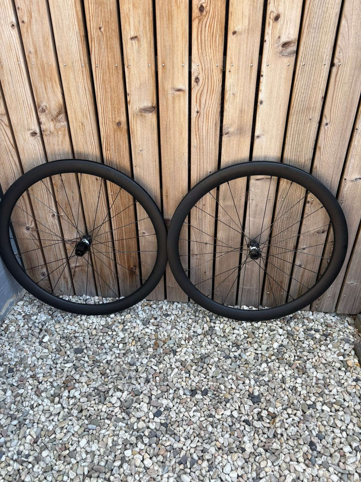 Carbon 40mm disc wielset handgemaakt DT Swiss 350 naaf, Wiel, Stalbergweg, Info@velovenlo.nl, Nieuw