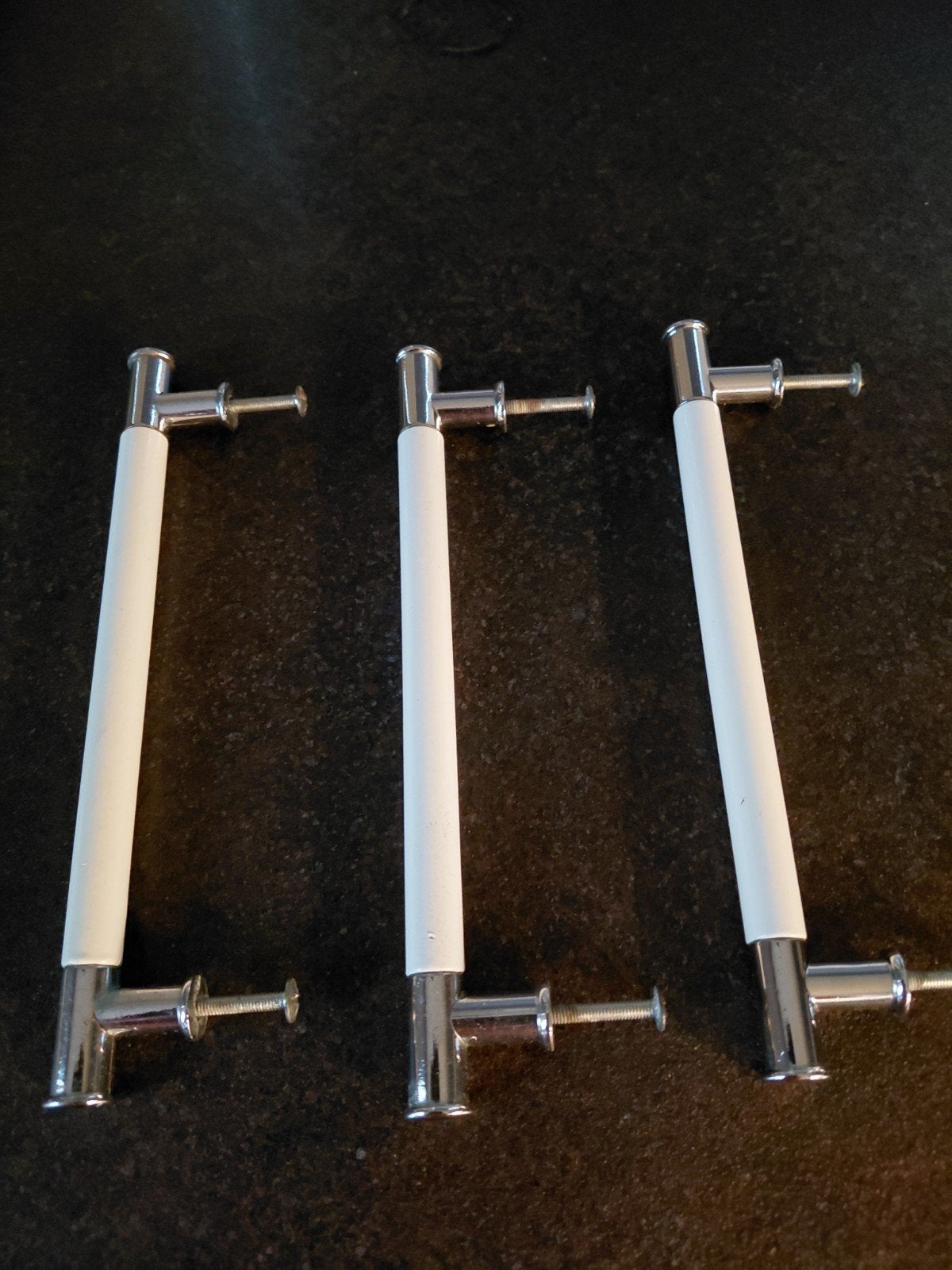 Set van 12 ( Keuken) Kast Handgrepen - Wit/Chroom, Ophalen of Verzenden, Metaal, Wit, Overige typen