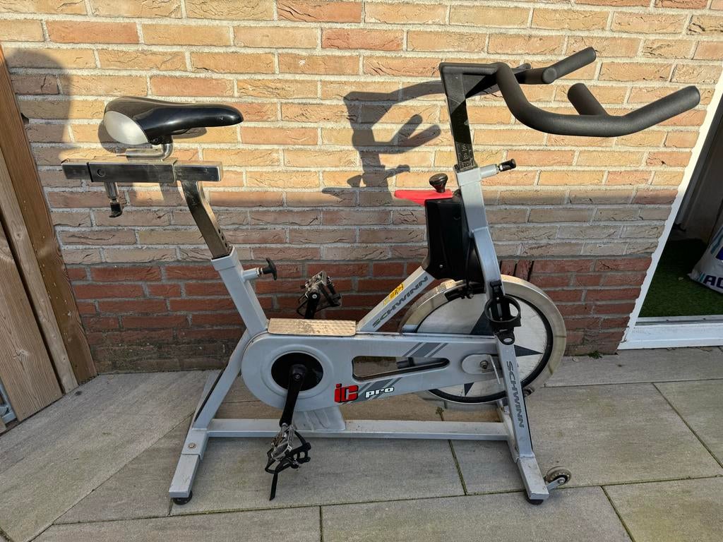 Schwinn IC Pro Spinningfiets - Perfect voor thuistraining, Sport en Fitness, Ophalen, Gebruikt, Benen, Overige typen