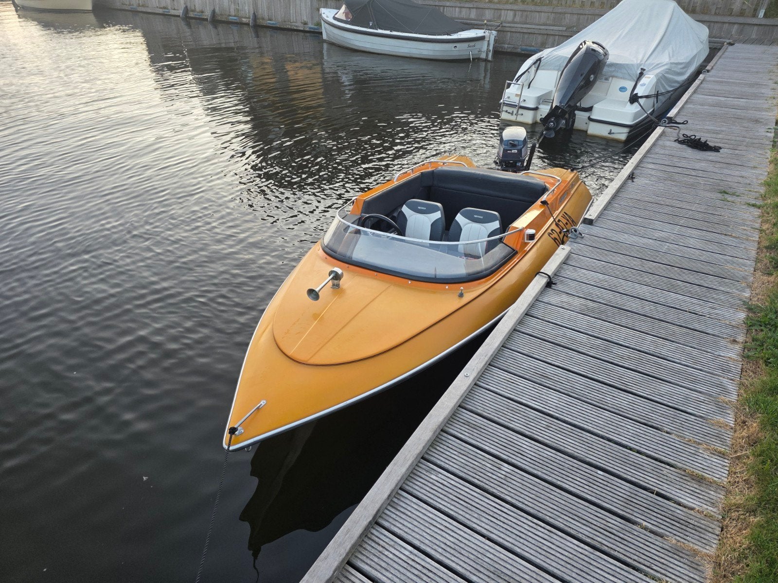 speedboot, Ophalen, Zo goed als nieuw, Buitenboordmotor, Trailer