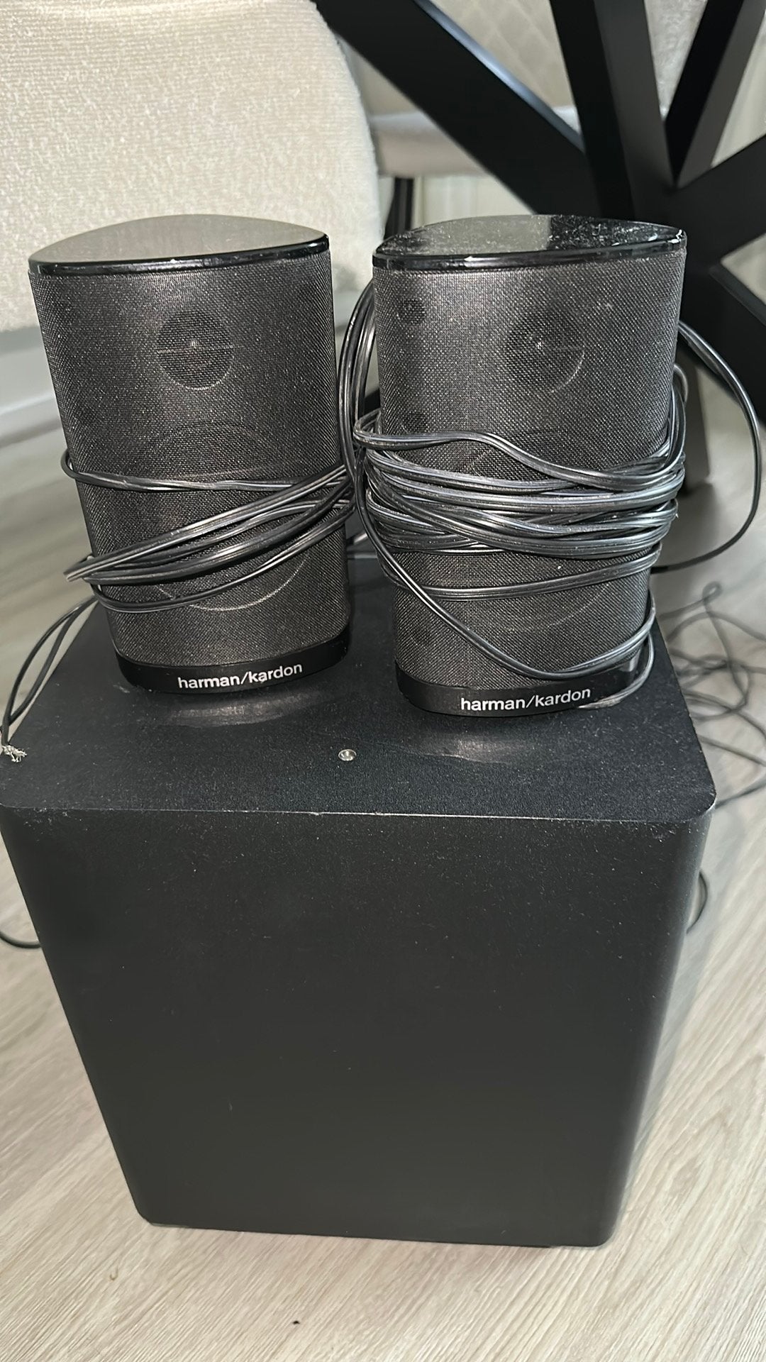 Harman Kardon HKTS 160SUB/230 + 2 Satellietspeakers, Ophalen, Subwoofer, Zo goed als nieuw, AUX-ingang