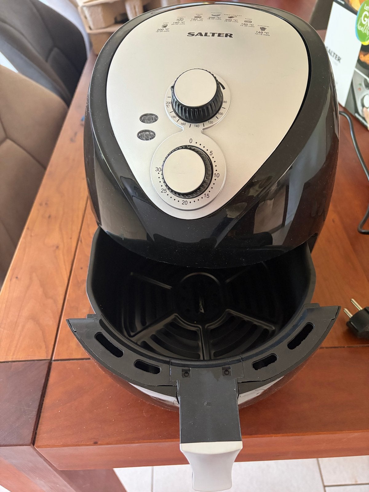 Salter Airfryer - Zo goed als nieuw in doos, Witgoed en Apparatuur, Airfryers, Ophalen, Zo goed als nieuw, Airfryer