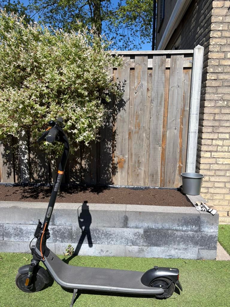 Elektrische Step Segway Ninebot E2 plus, Ophalen of Verzenden, Zo goed als nieuw, Elektrische step (E-scooter)