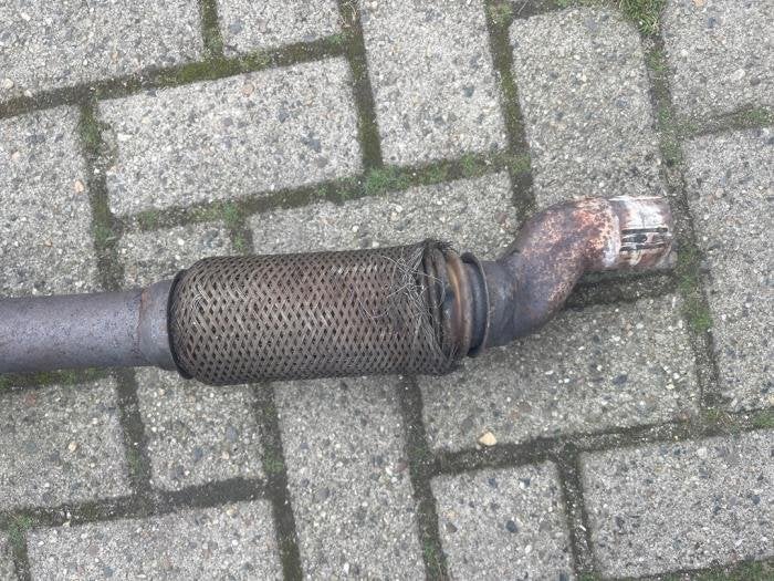 Uitlaat Midden + Einddemper van een Alfa Romeo Mito, Gebruikt, -, Verzenden, -