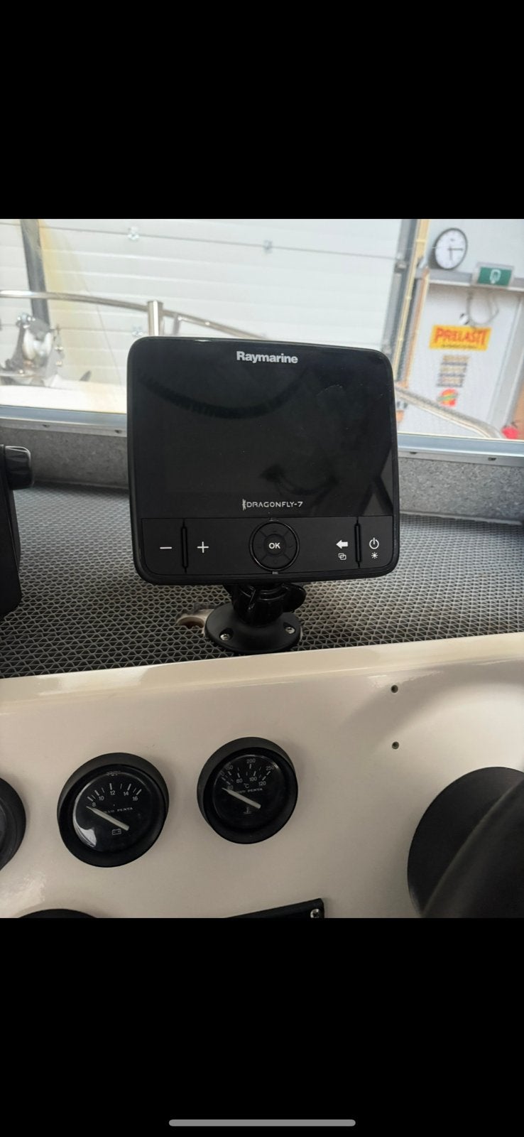 Raymarine Dragonfly 7 kaartplotter, Ophalen, Zo goed als nieuw, Kaartplotter of Fish Finder