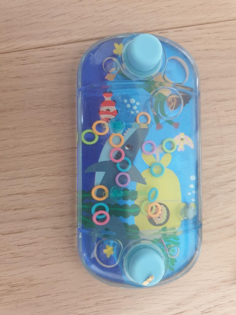 Drukspelletje met water en ringen, plus poppetjes, Ophalen of Verzenden, Nieuw, Jongen of Meisje