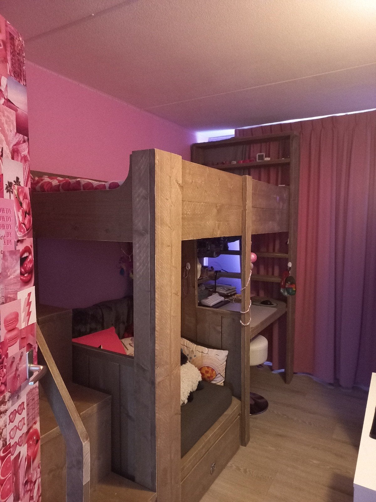 Hoogslaper 1 jaar oud, nieuwprijs 1300 euro., Ophalen, Zo goed als nieuw, Hoogslaper