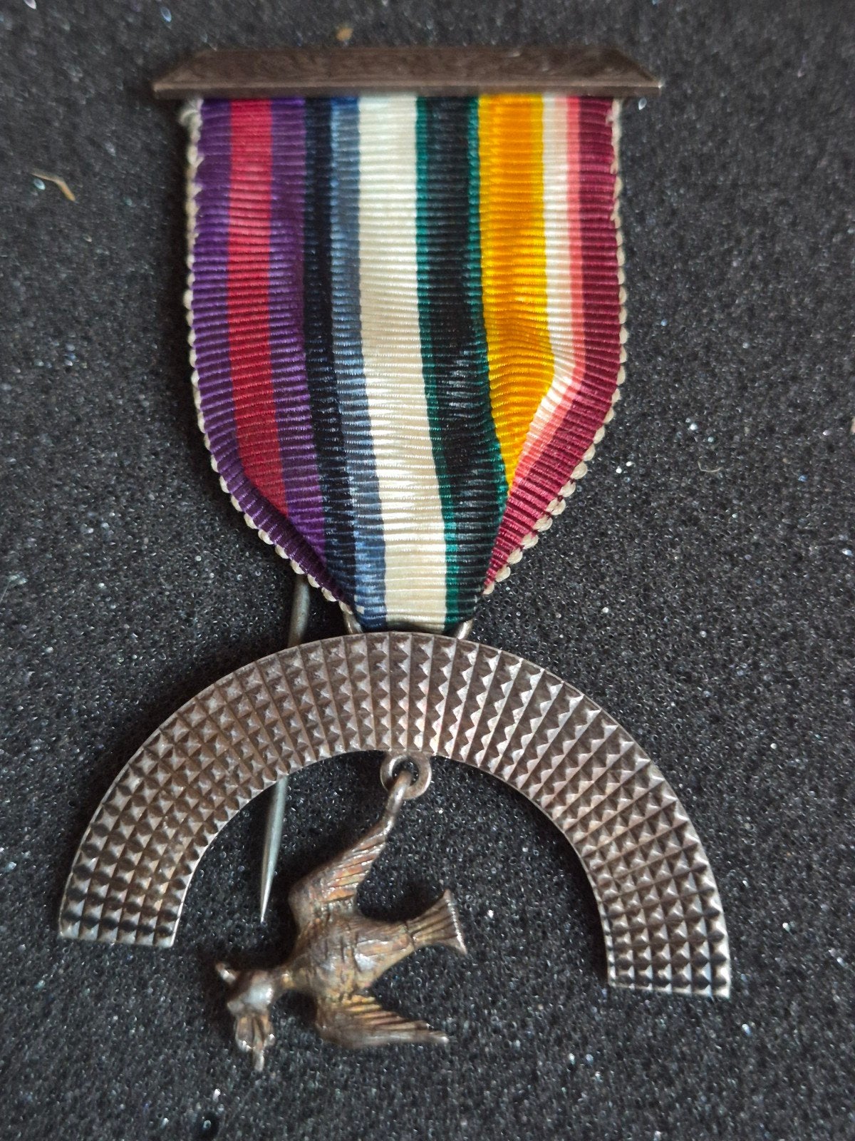 Vrijmetselarij RAM Zilveren Medaille met Regenbooglint, Verzamelen, Ophalen of Verzenden