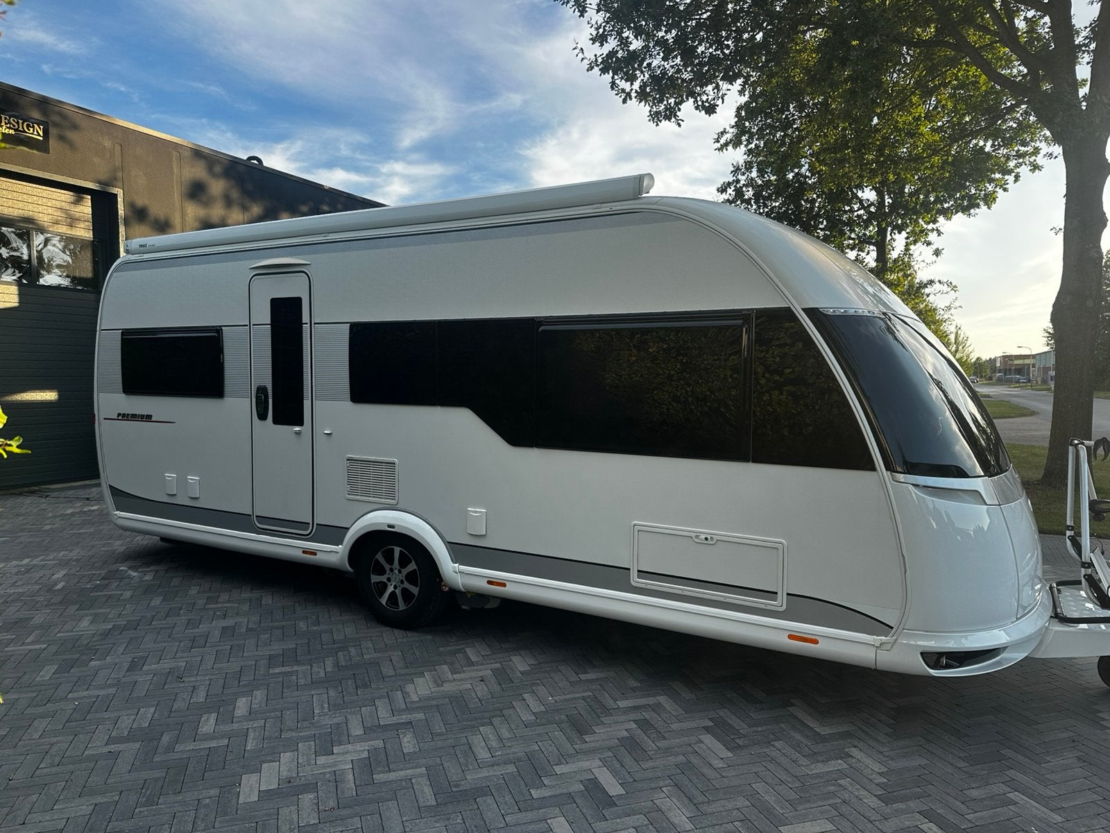 Hobby 560 incl mover, levelsysteem,electr luifel, bankairco., Rondzit, Hobby, Frans bed, 7 tot 8 meter