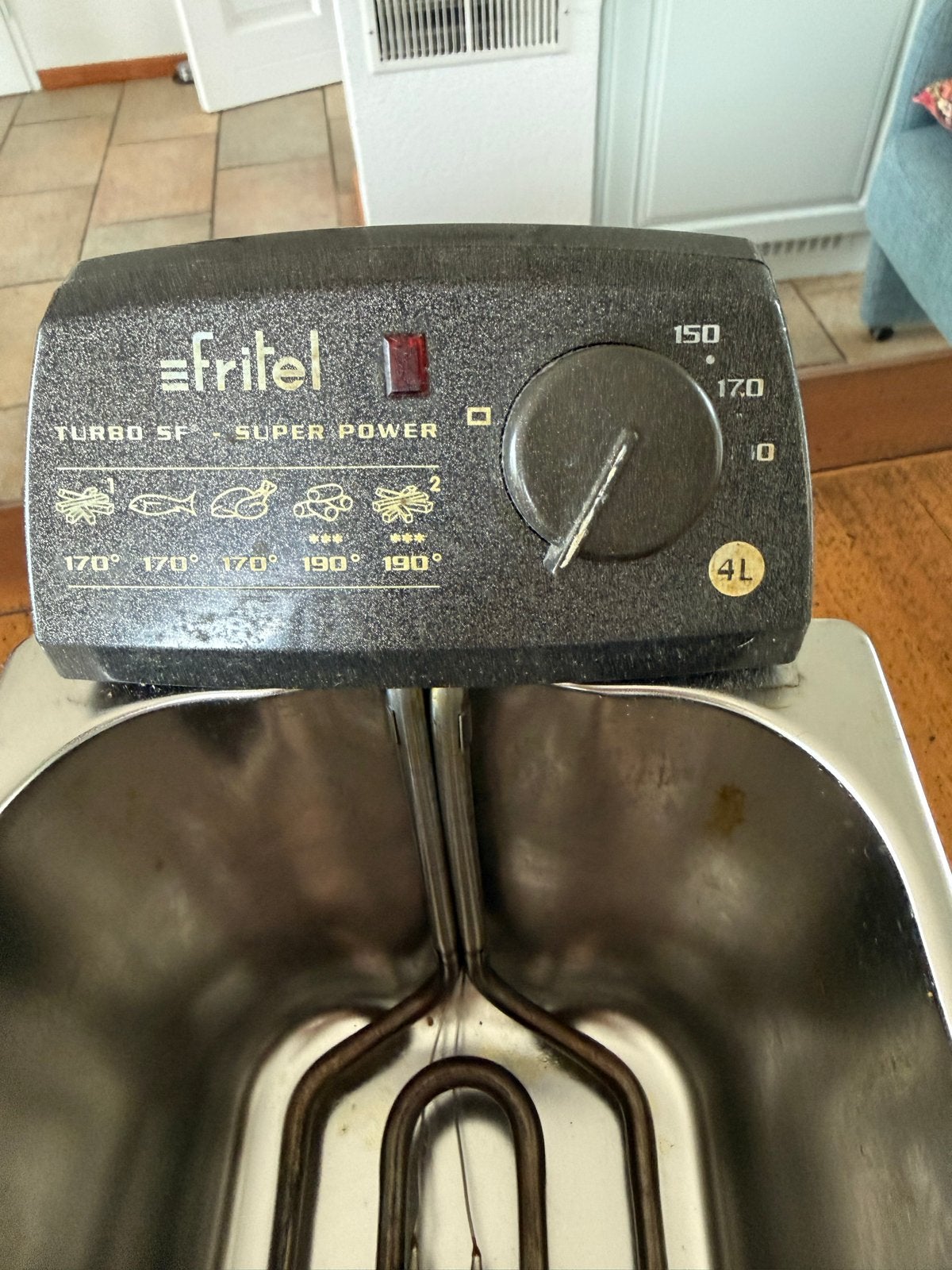 Fritel Friteuse Turbo SF Super Power 4L, 3 tot 4 liter, Ophalen, Gebruikt, Uitneembare binnenpan