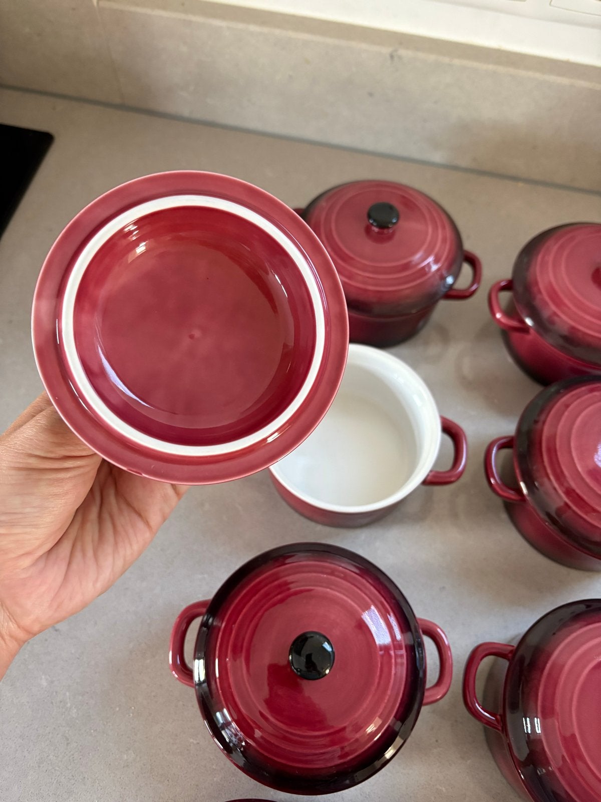 8 Le Creuset-lookalike stoofpotjes, zo goed als nieuw, Ophalen, Zo goed als nieuw, Steen/keramiek, Rood