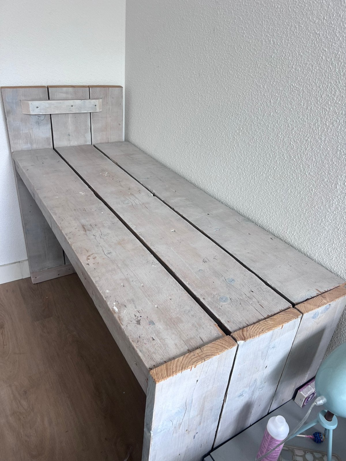 Steigerhouten bureau white wash, Ophalen, Zo goed als nieuw