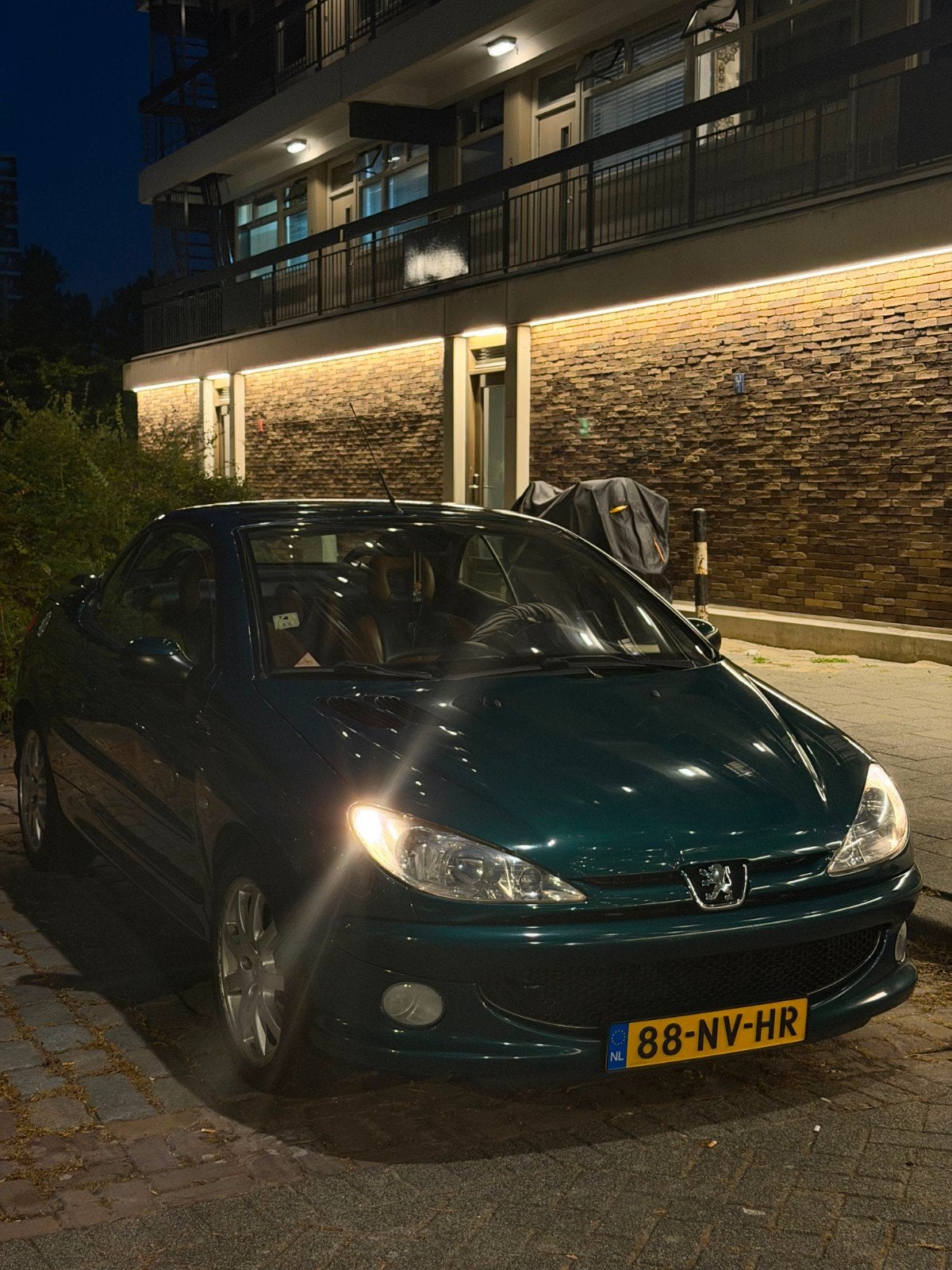 Peugeot 206 1.6 16V CC Roland Garros AUT 2004 Groen, Auto's, Peugeot, 4 cilinders, Cabriolet, 4 stoelen, Origineel Nederlands