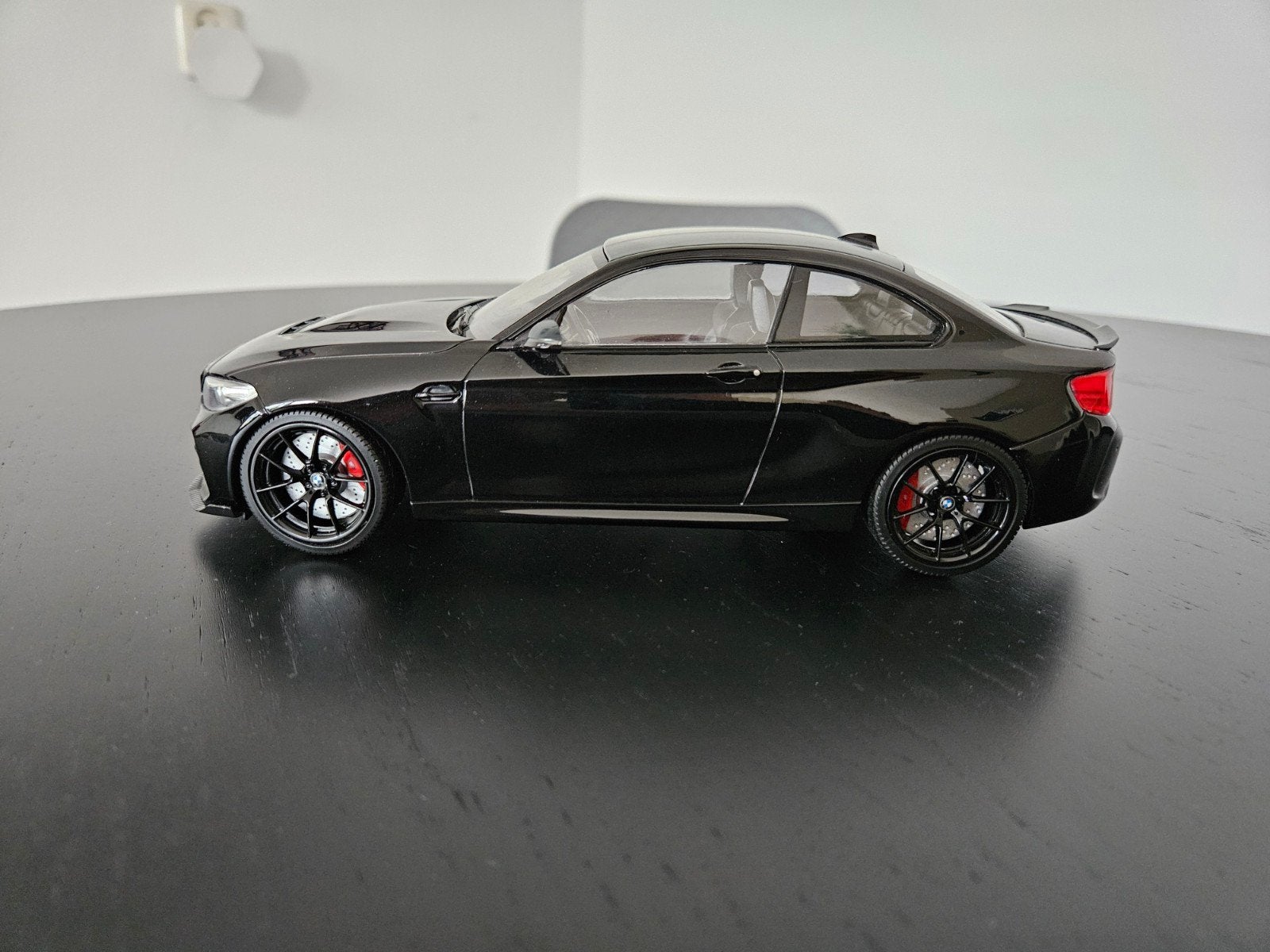 1:18 BMW M2 CS Minichamps, Ophalen of Verzenden, Zo goed als nieuw, Auto, MiniChamps
