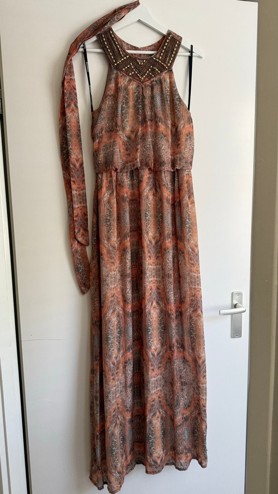 Superstar Maxi jurk met dierenprint en kraaltjes - Nieuw, Kleding | Dames, Jurken, Nieuw, Oranje, Ophalen of Verzenden, Maat 36 (S)