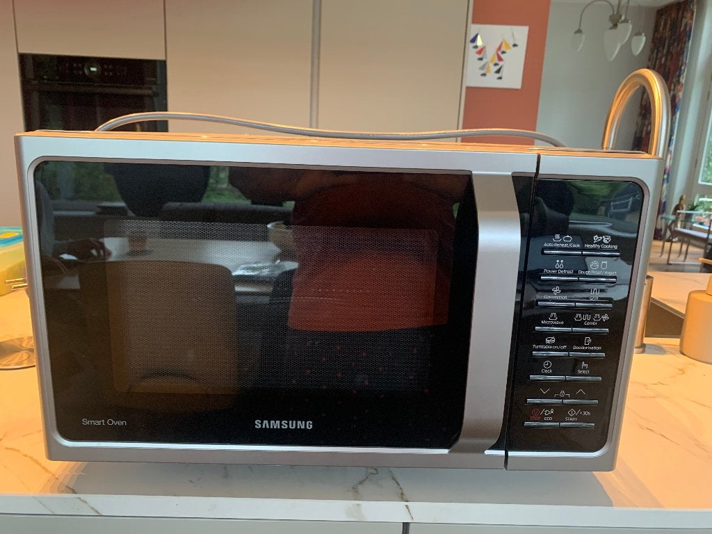 Combi magnetron Samsung, Combimagnetron, Ophalen of Verzenden, Zo goed als nieuw, Draaiplateau