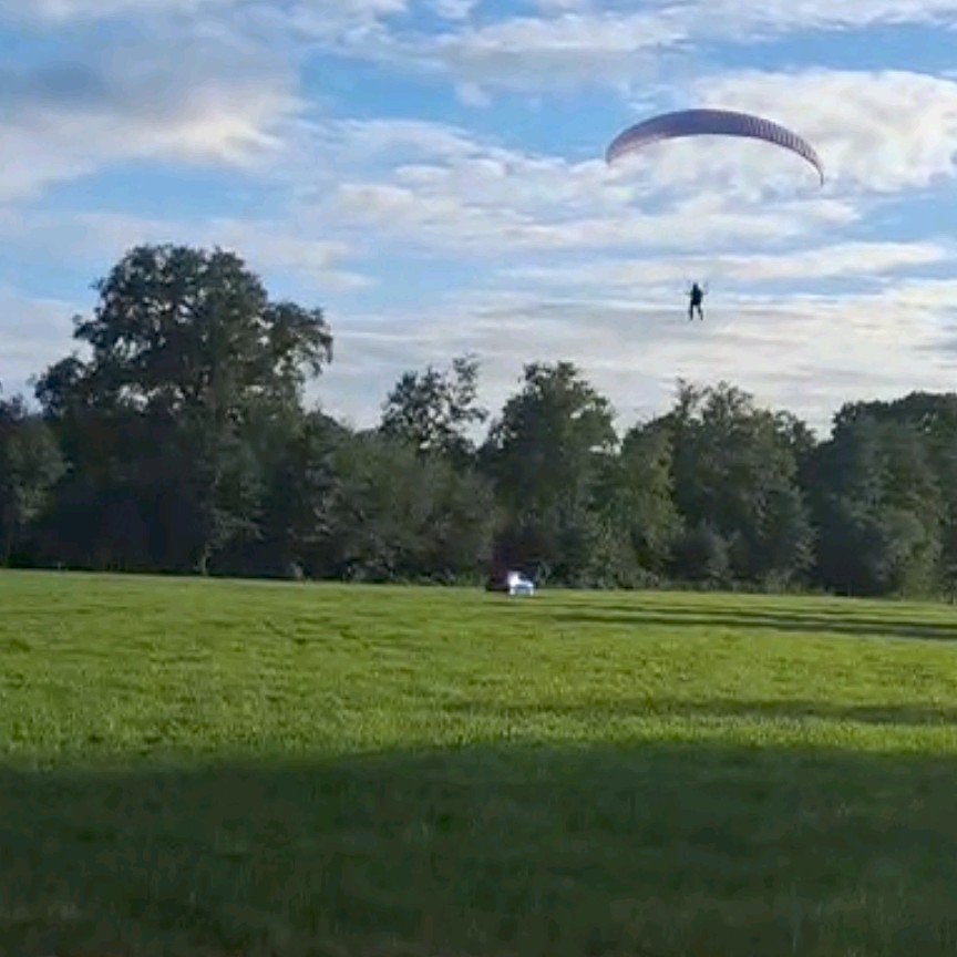 Airwave Samba 2 met harnas en pakzak voor ground handling, Sport en Fitness, Zweefvliegen en Paragliding, Verzenden, Gebruikt