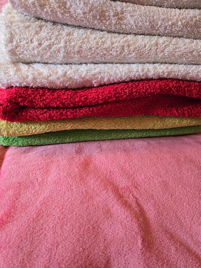 Diverse handdoeken - Gebruikt, Ophalen of Verzenden, Gebruikt, Rood, Handdoek