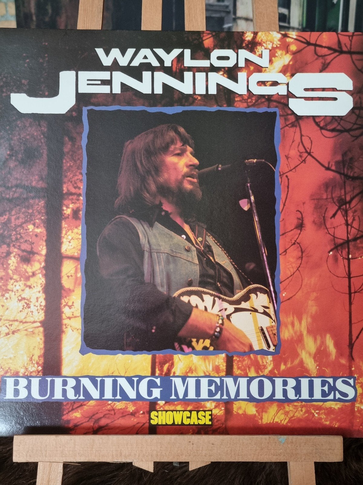 Waylon Jennings - Burning Memories (Showcase LP), LP, Gebruikt, Ophalen of Verzenden, Complilatie