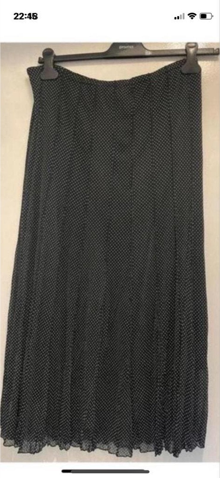 Zwarte geplooide rok met stippen maat L nieuw, Kleding | Dames, Rokken, Ophalen, Zwart, Maat 42/44 (L), Nieuw