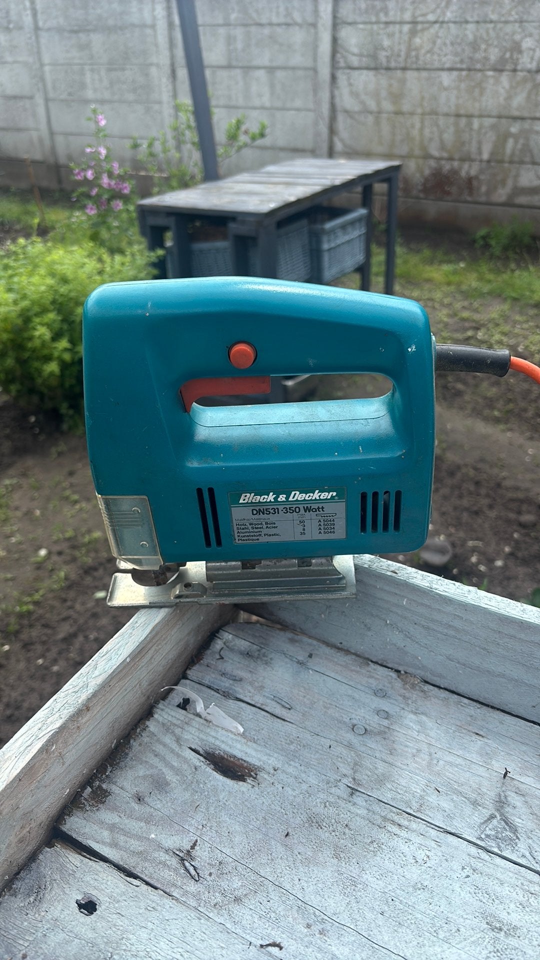 Black & Decker, Minder dan 25 liter, Ophalen, Zo goed als nieuw, Minder dan 200 liter/min