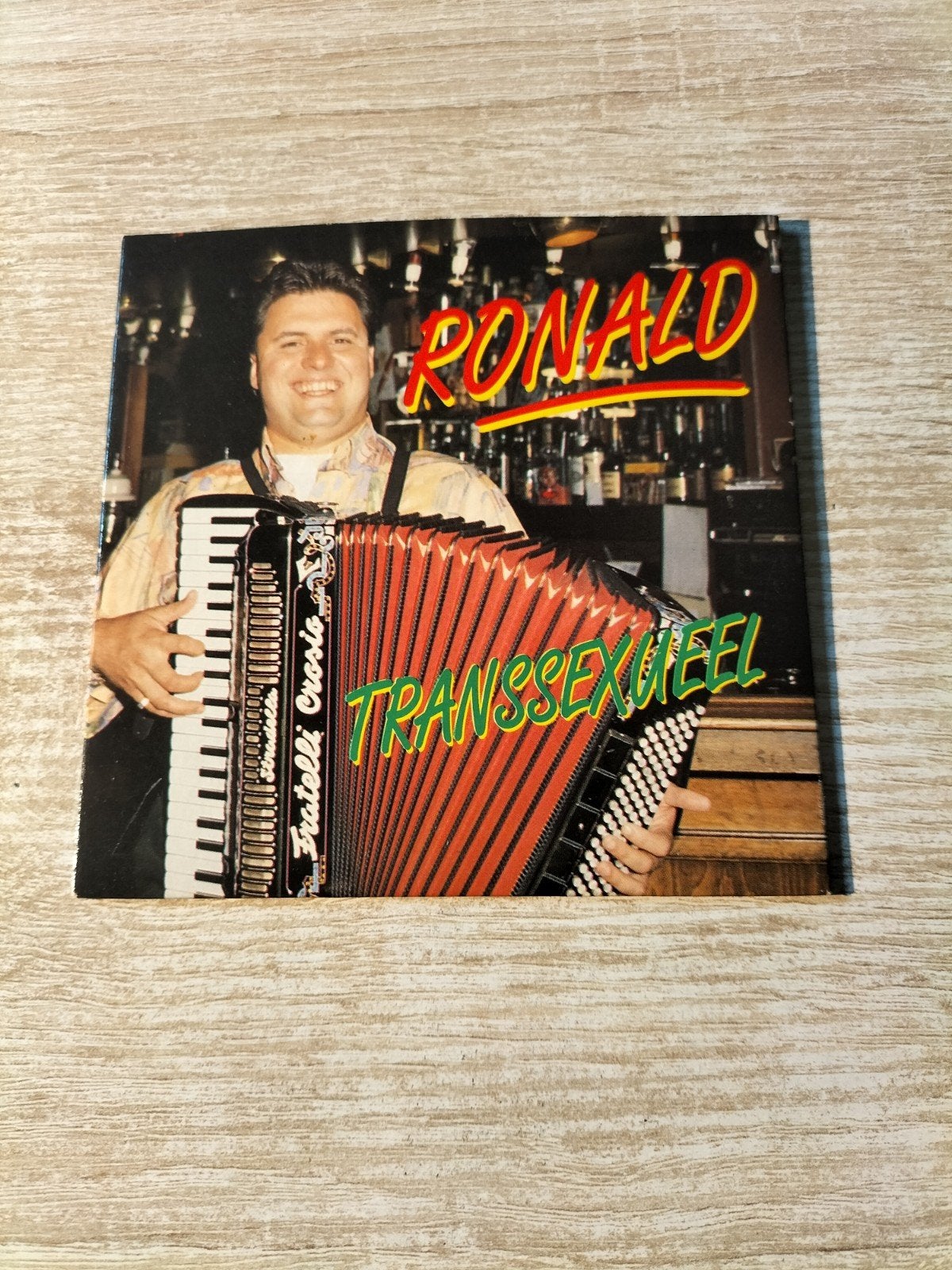 Ronald - transseksueel, Ophalen of Verzenden, Nederlandstalig