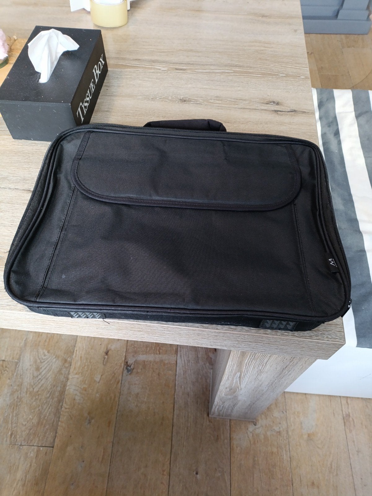 laptoptas 15,6 inch nieuw, Computers en Software, 15 inch, Nieuw, Ophalen of Verzenden, Zwart