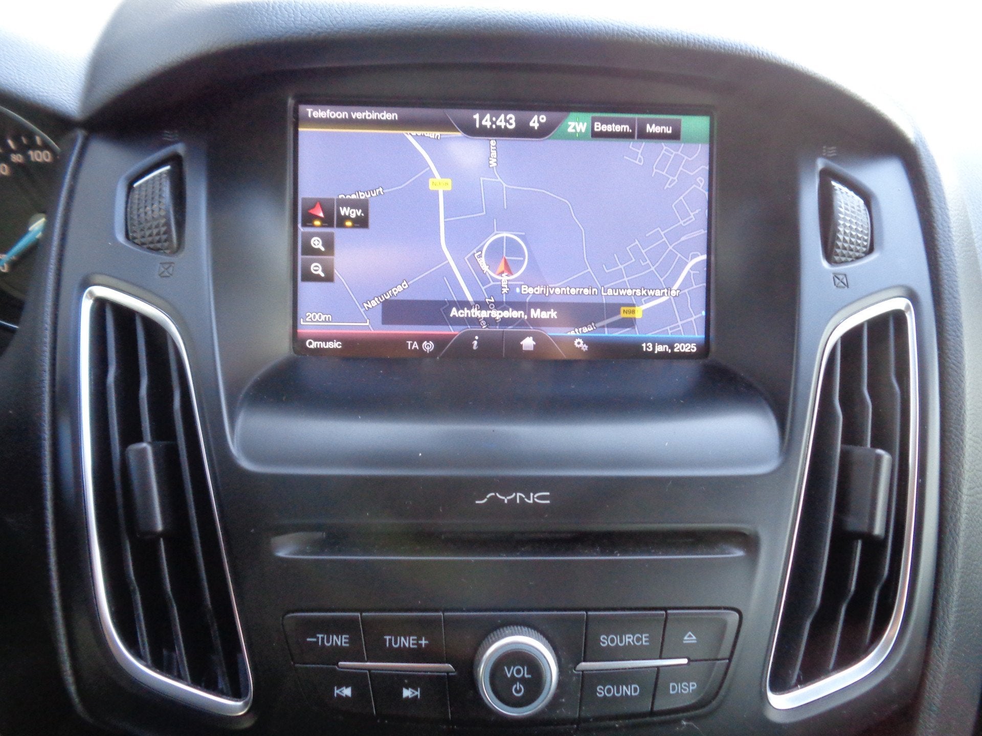 Ford FOCUS Wagon 1.0 Trend 101PK Clima Cruise Navi Trekkaak, Gebruikt, Euro 6, Origineel Nederlands, Handgeschakeld