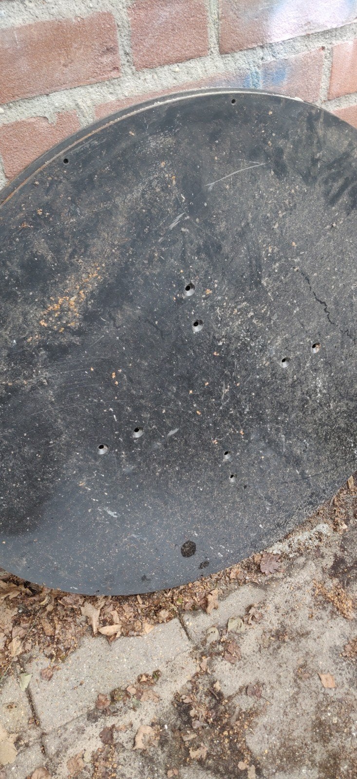 Ronde ijzer plaat, Ophalen
