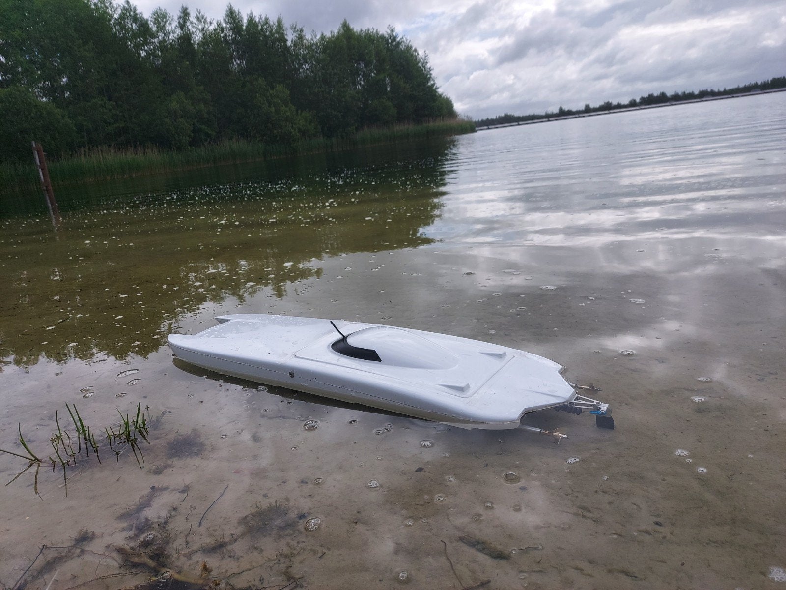 Rc electro spirit of gabon S cat 120kmh rc boot lipos drifte, Hobby en Vrije tijd, Modelbouw | Boten en Schepen, Ophalen of Verzenden