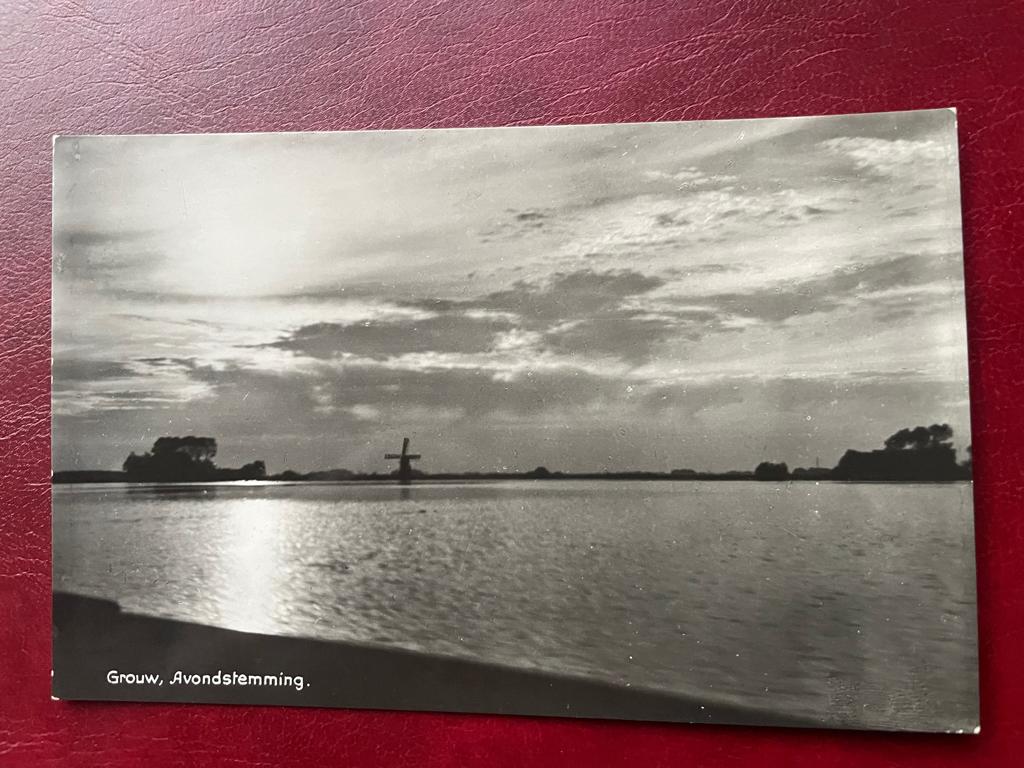 ansichtkaart van Grouw ; Avondstemming met molen., Verzenden, 1940 tot 1960