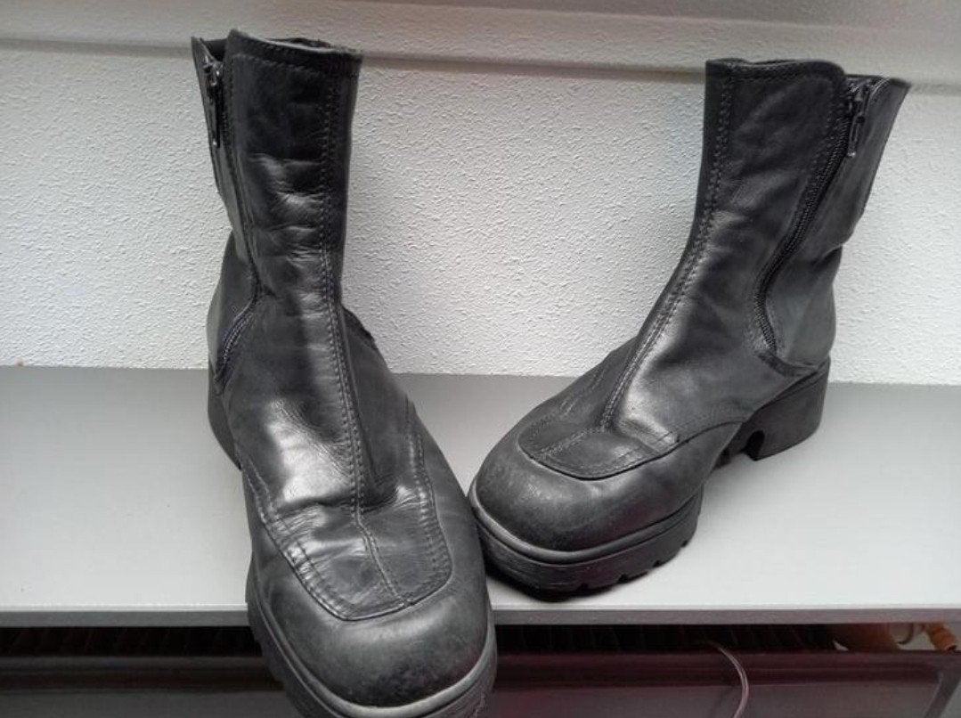 Zwart laarsje maat 36, Kleding | Dames, Schoenen, Ophalen of Verzenden, Zo goed als nieuw, Zwart