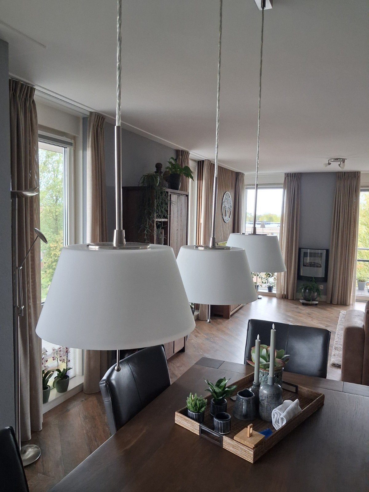 Eettafel lamp 3 witte glazen kappen met dimmer, Ophalen