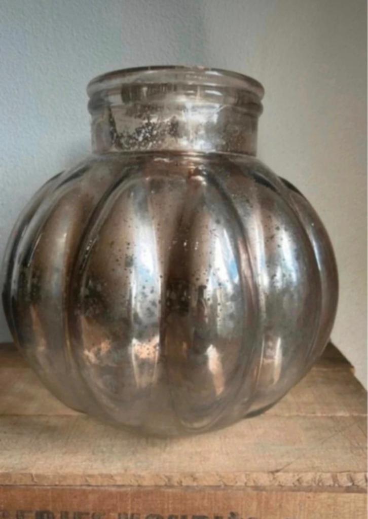 Vintage Vaas met armeluis uitstraling, Overige kleuren, Ophalen of Verzenden, Minder dan 50 cm, Glas