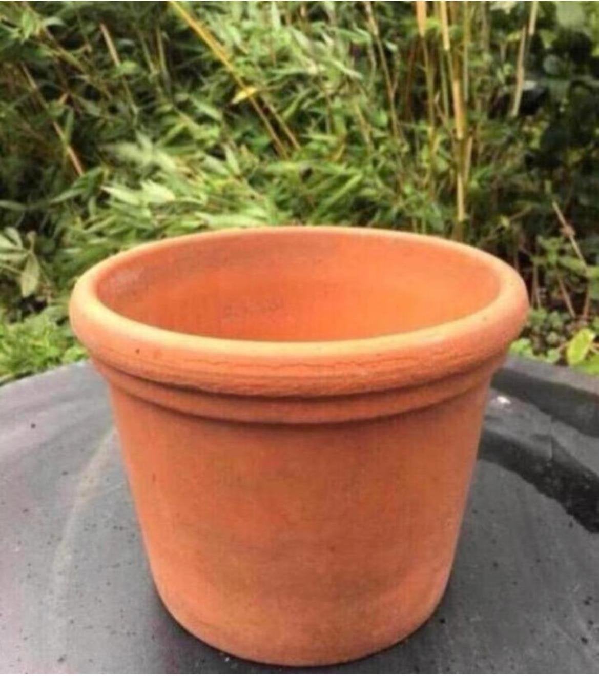 Mooie terracotta bloempot Oud Hollandse terracotta pot 20cm, Rond, Ophalen of Verzenden, Zo goed als nieuw, Balkon