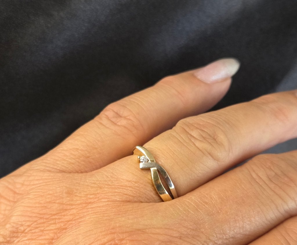 Vintage gouden design bi-color ring met diamant. 2026/576, ., Ophalen of Verzenden, Zo goed als nieuw, Met edelsteen