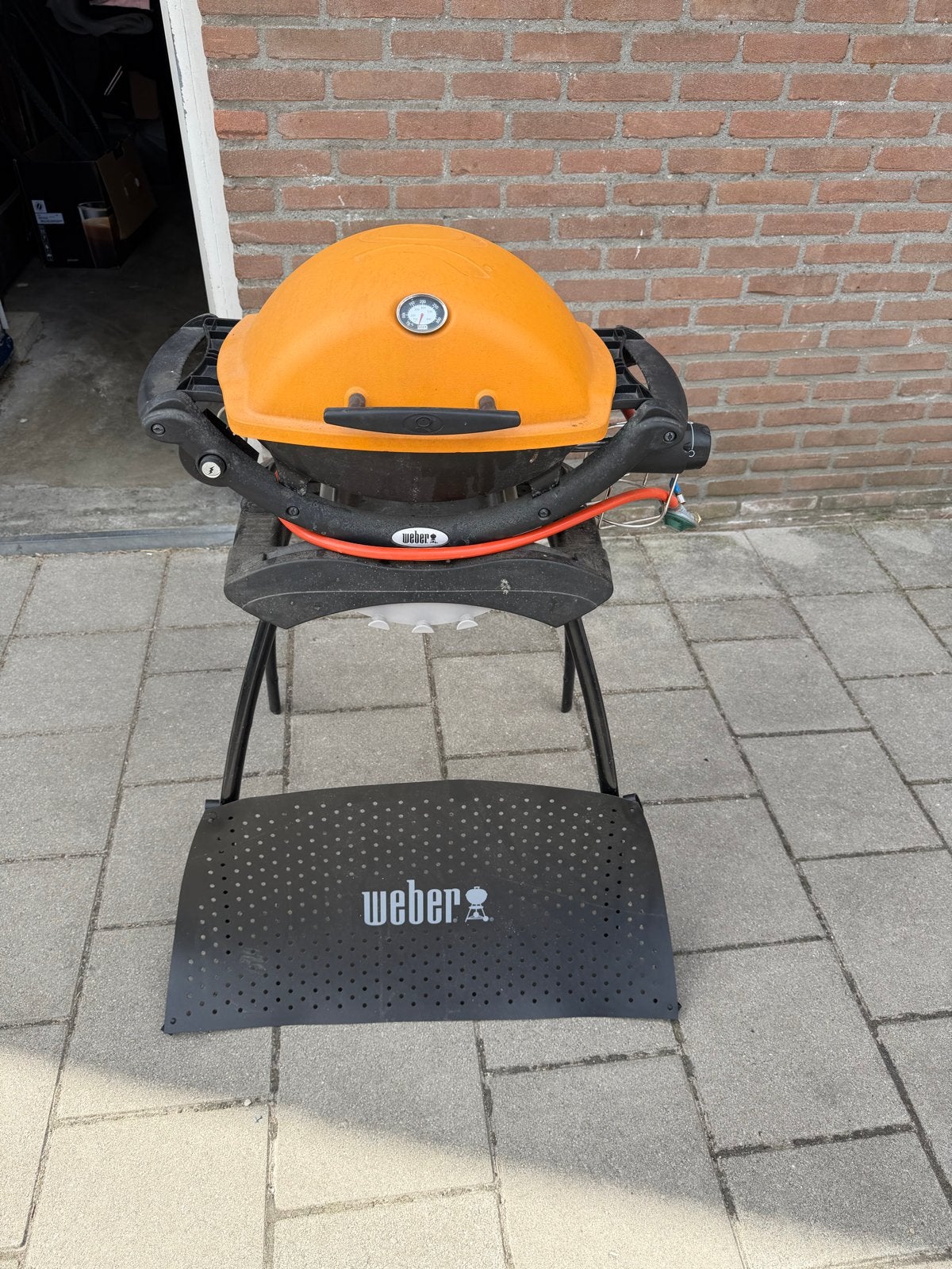 Weber Q1200 gasbarbecue met standaard en regenhoes, Ophalen, Gebruikt