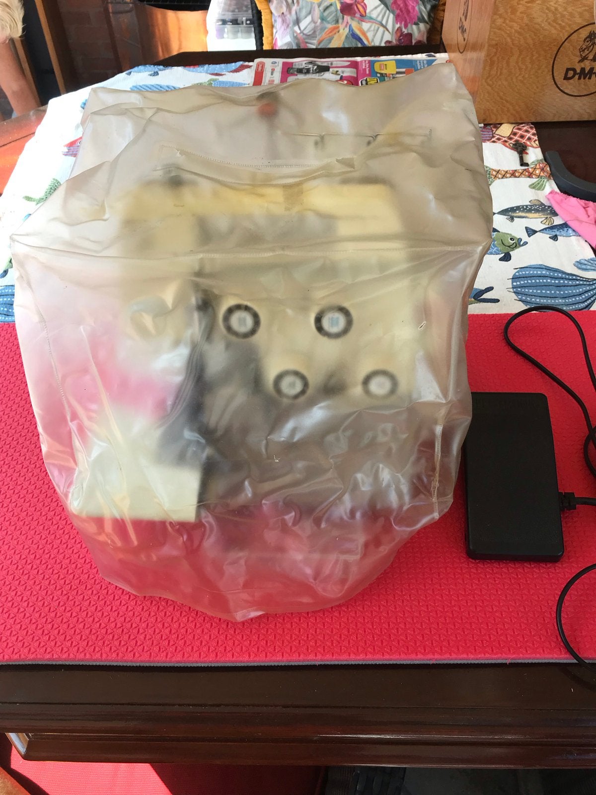 Bernette 335 Lockmachine - Made for Bernina, Ophalen, Gebruikt, Lockmachine, Bernina