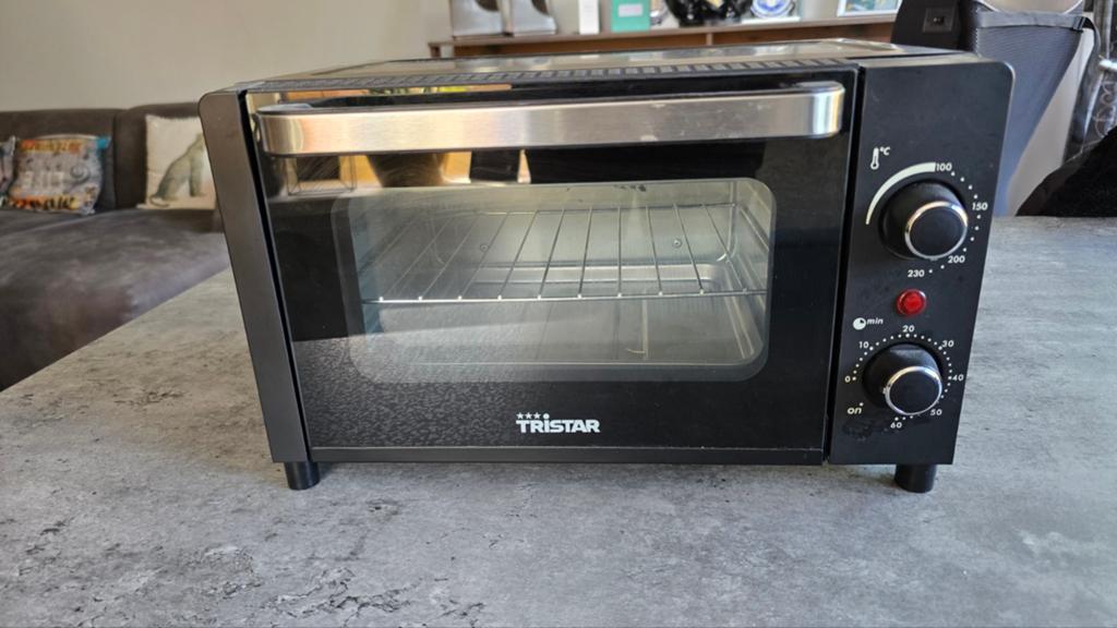 Tristar mini oven – compact bakoventje – werkt goed, Witgoed en Apparatuur, Ovens, Ophalen, Gebruikt, Minder dan 45 cm, Minder dan 45 cm