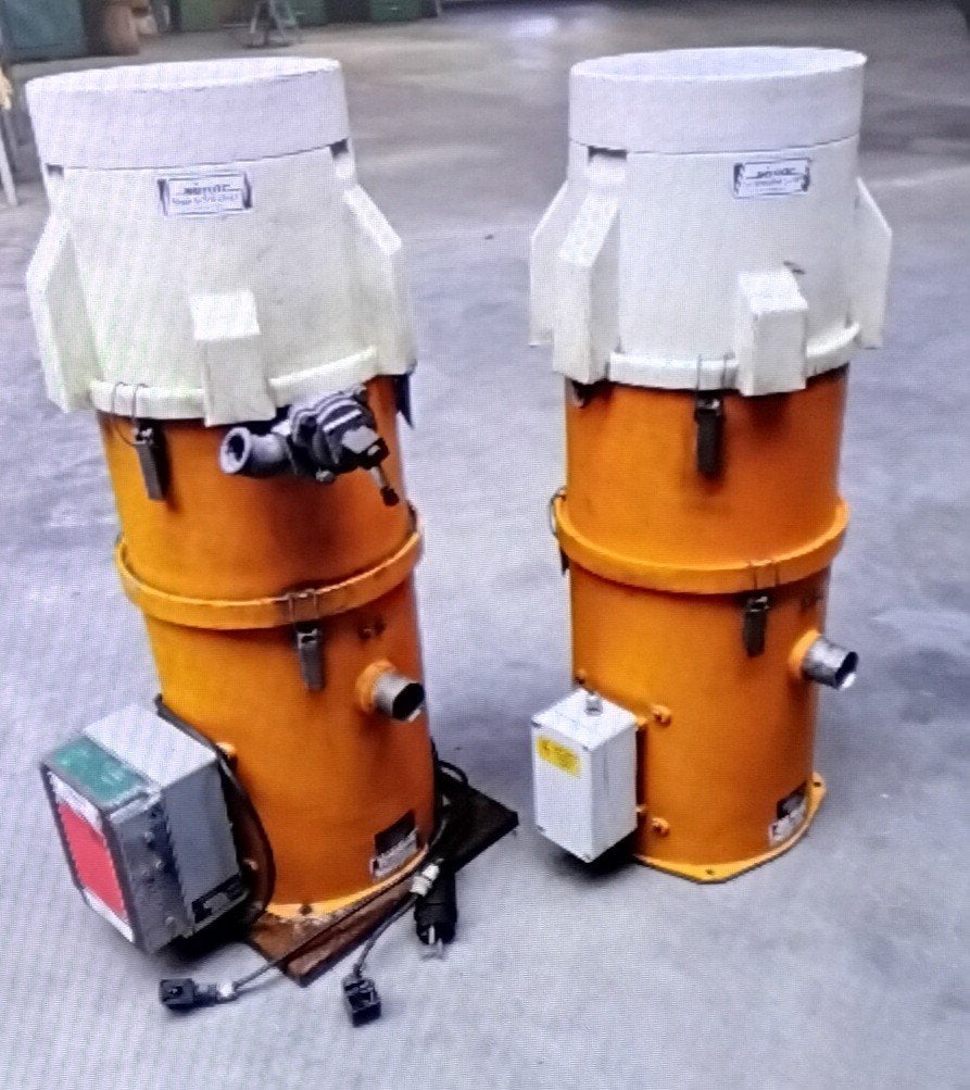 Doseer- en transport units voor oa de kunststof industrie, Ophalen, Gebruikt