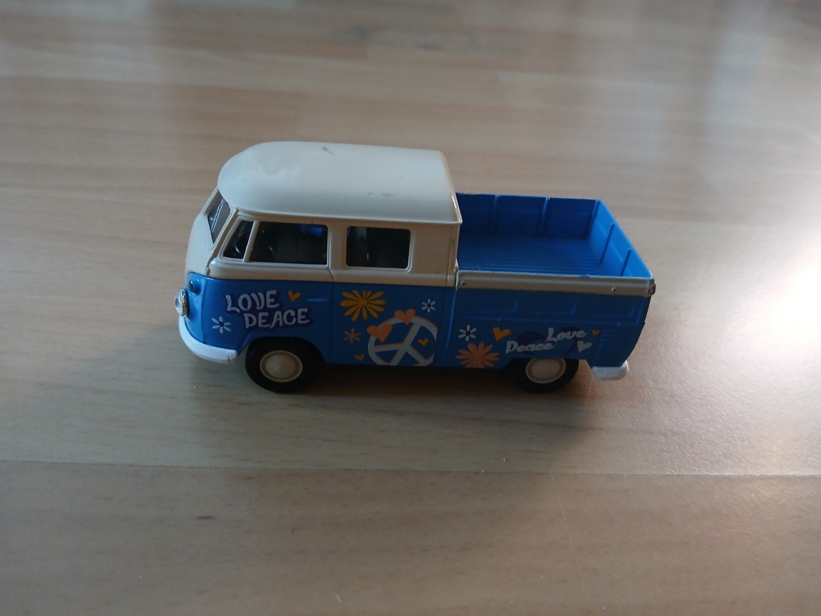 Volkswagen T1 Pick-up 'Love Peace' modelauto, Overige merken, Gebruikt, 1:32 tot 1:50, Ophalen of Verzenden