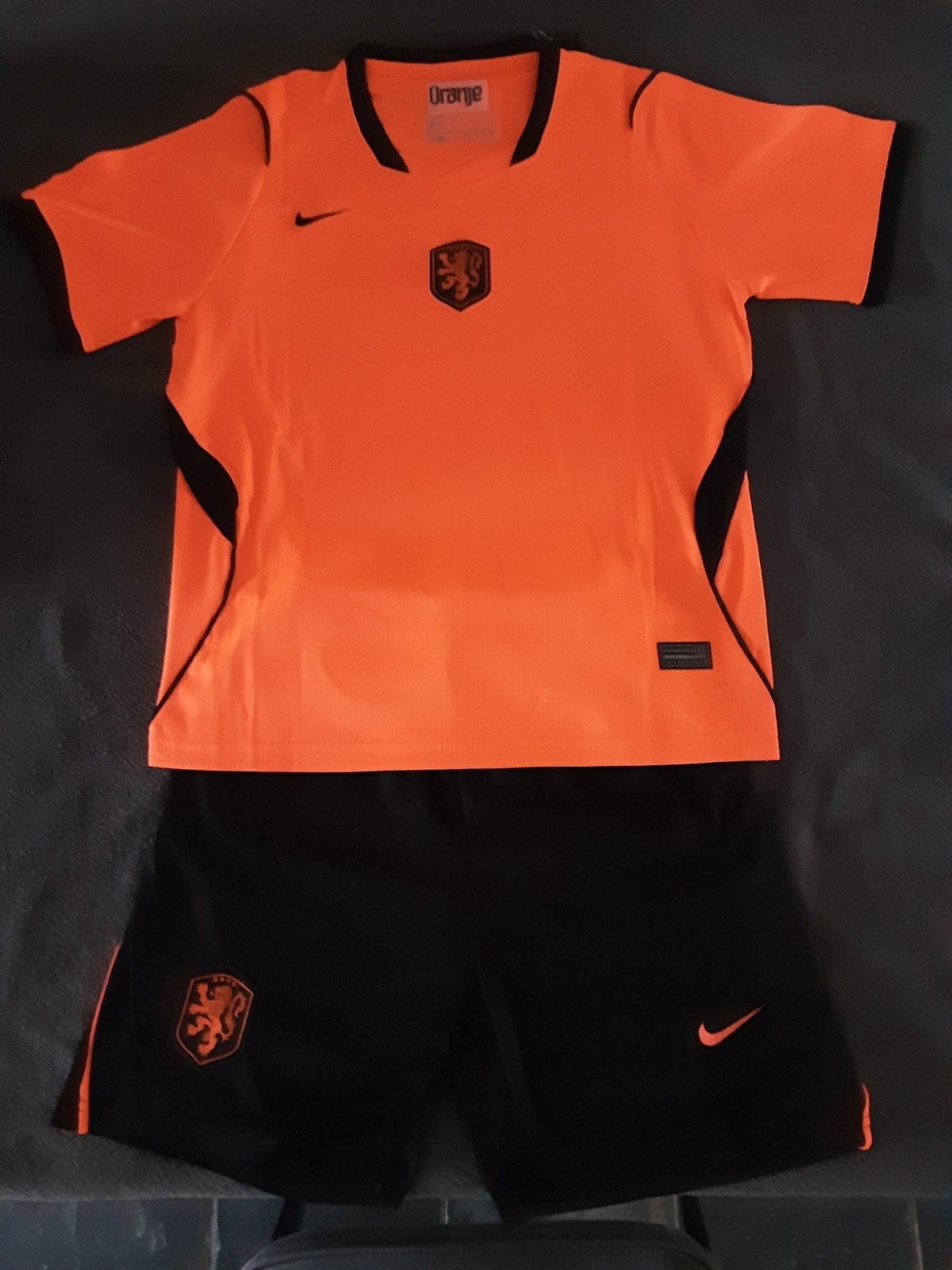 Oranje tenue alle maten vanaf 104 t/m 164, Sport en Fitness, Voetbal, Maat XS of kleiner, Ophalen of Verzenden, Nieuw, Set